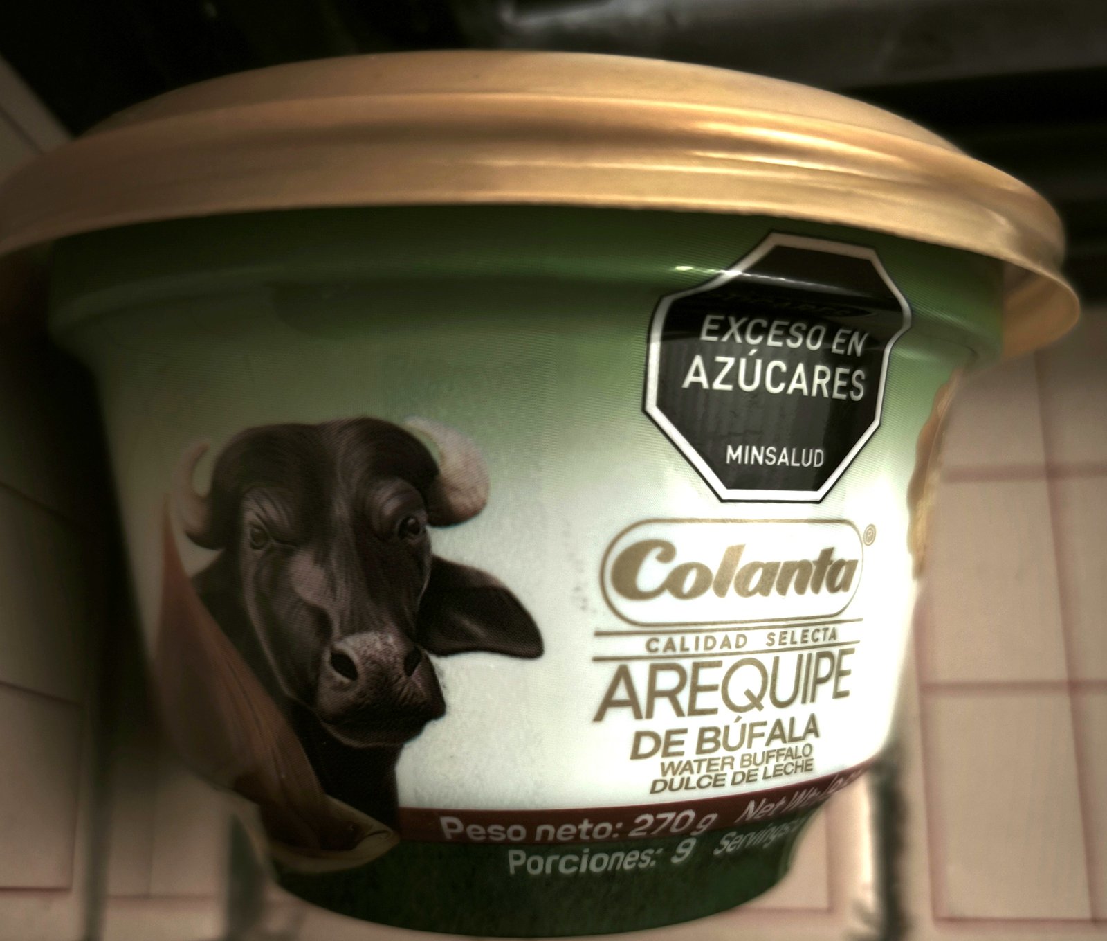 Arequipe de Colanta con leche de búfala